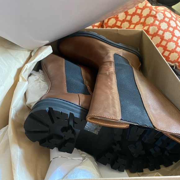 NWT Madewell Pull-on Tall Lugsole Boots color stable - Picture 7 of 7